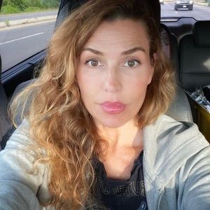 Meet your Posher, Catherine